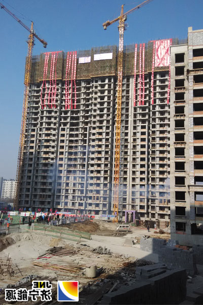 书香园：2#楼荣耀封顶，4#5#楼开始选房