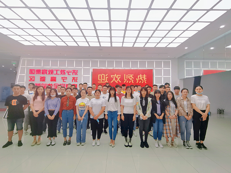 1632646284869317.jpg 致远教育单日培训班次和人数创历史新高 (2).jpg