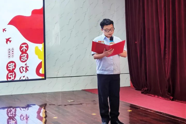 花园煤矿普通党员上讲台，让党课接地气、聚人气