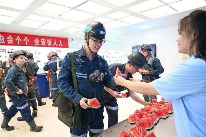 爱满盛夏！济宁能源集团各企业夏送清凉暖职工心房