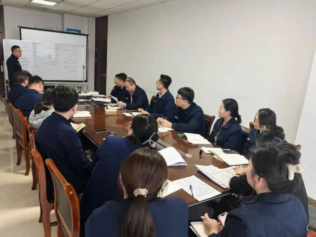 财务部组织召开业务能力提升会议